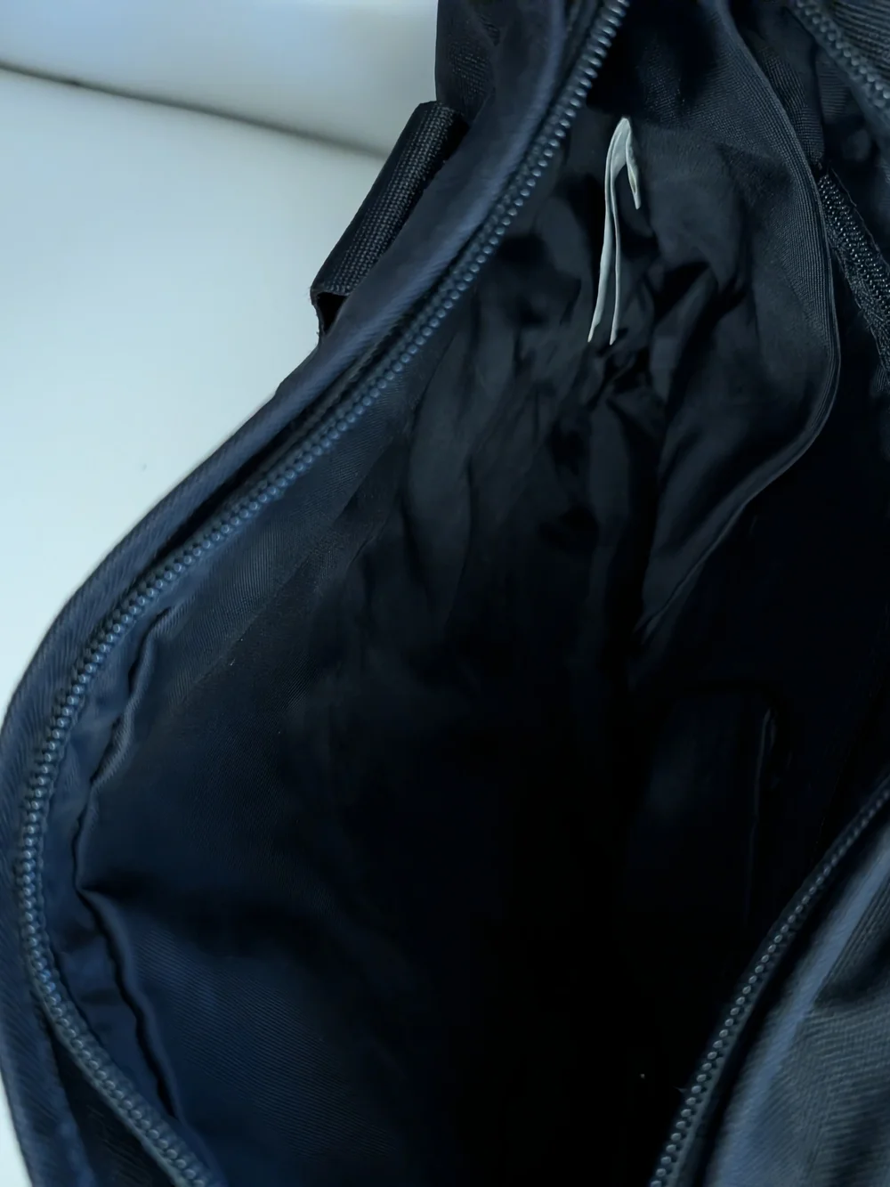 adidas sleek messenger